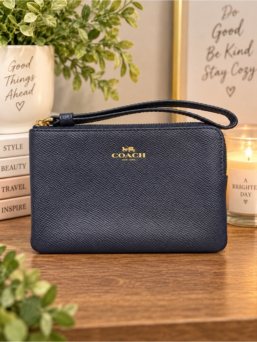 Coach Navy Blue Leather Corner Zip Wristlet EUC